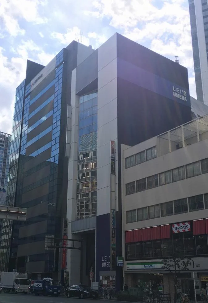 レイズ梅田(レイズウメダ、LEI’S Umeda) 1 オフィスビル外観 2