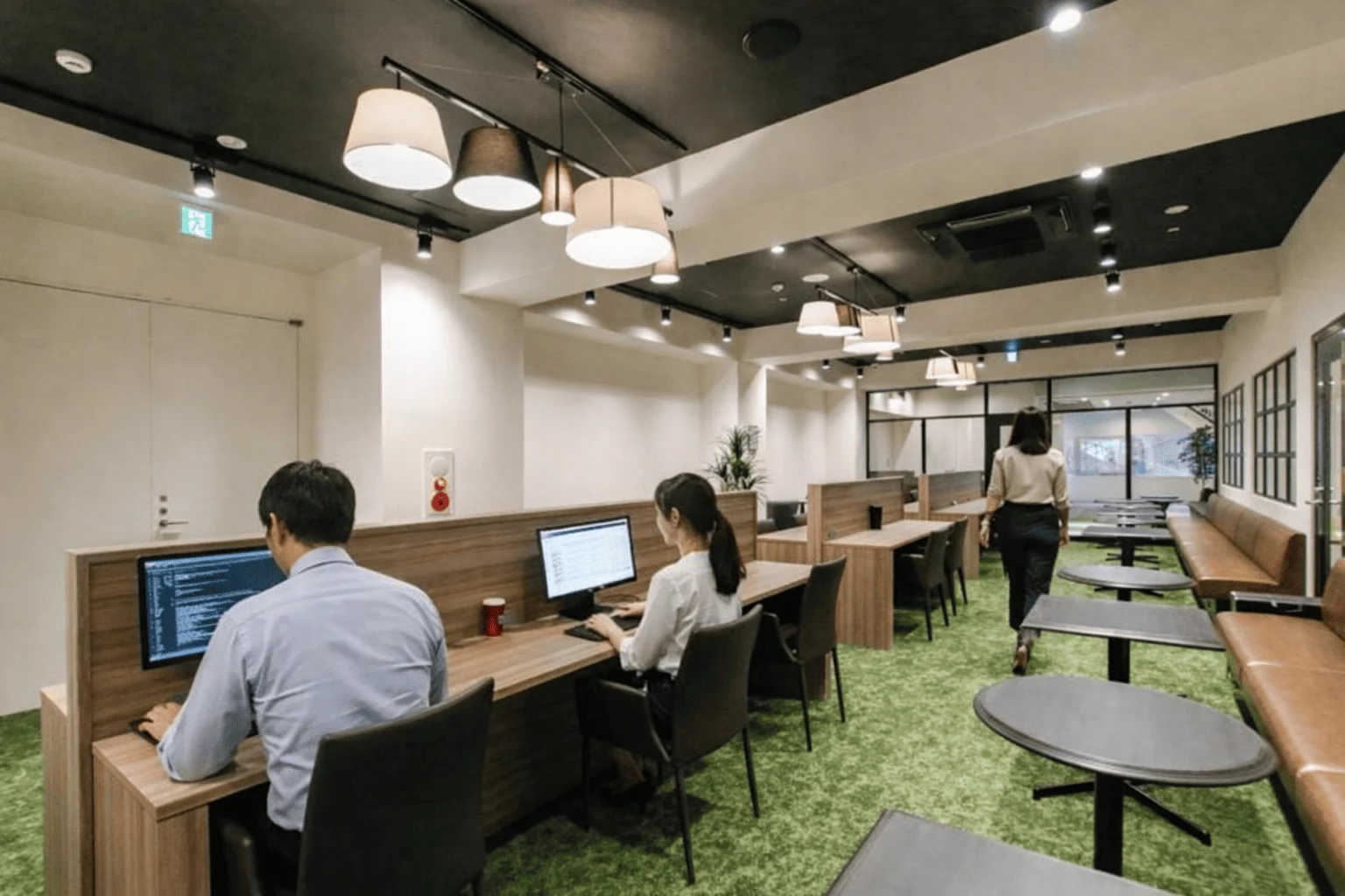 THE HUB 青山 WESTのシェアオフィス|渋谷区(サムネイル1)