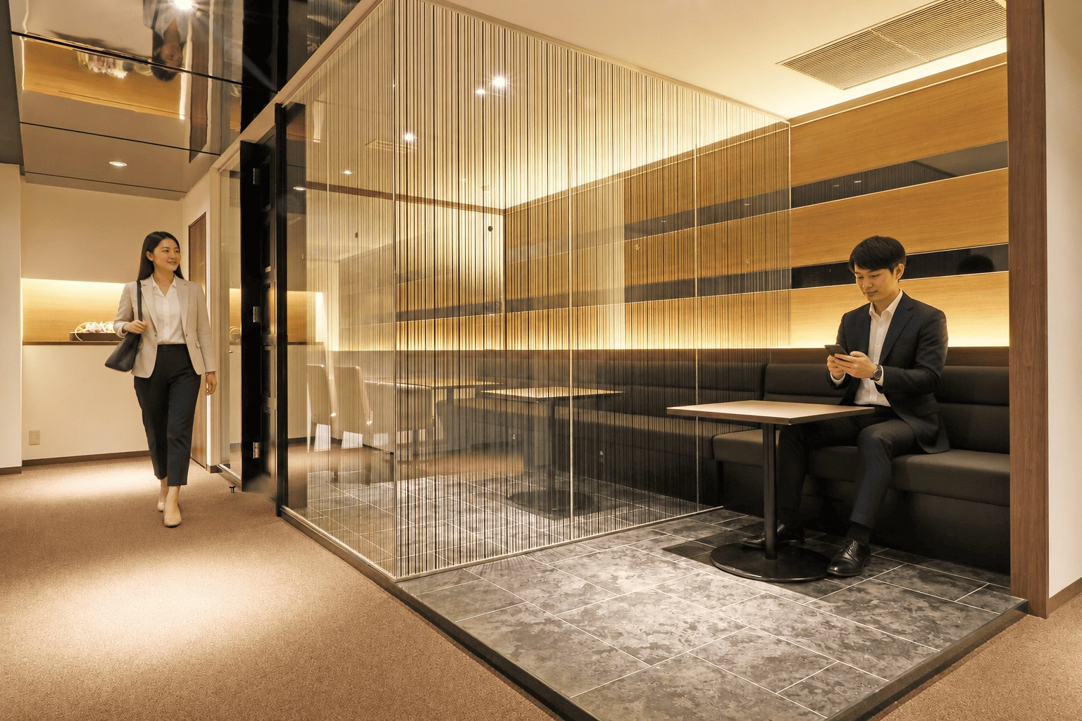 THE HUB 新橋のシェアオフィスラウンジ｜港区（写真1）