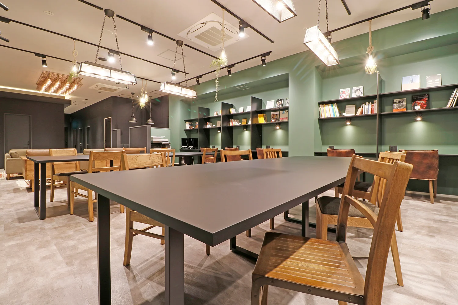 THE HUB 新宿 BASE（レイフラット新宿A棟2階）のシェアオフィス｜新宿区 新宿・西新宿（サムネイル3）