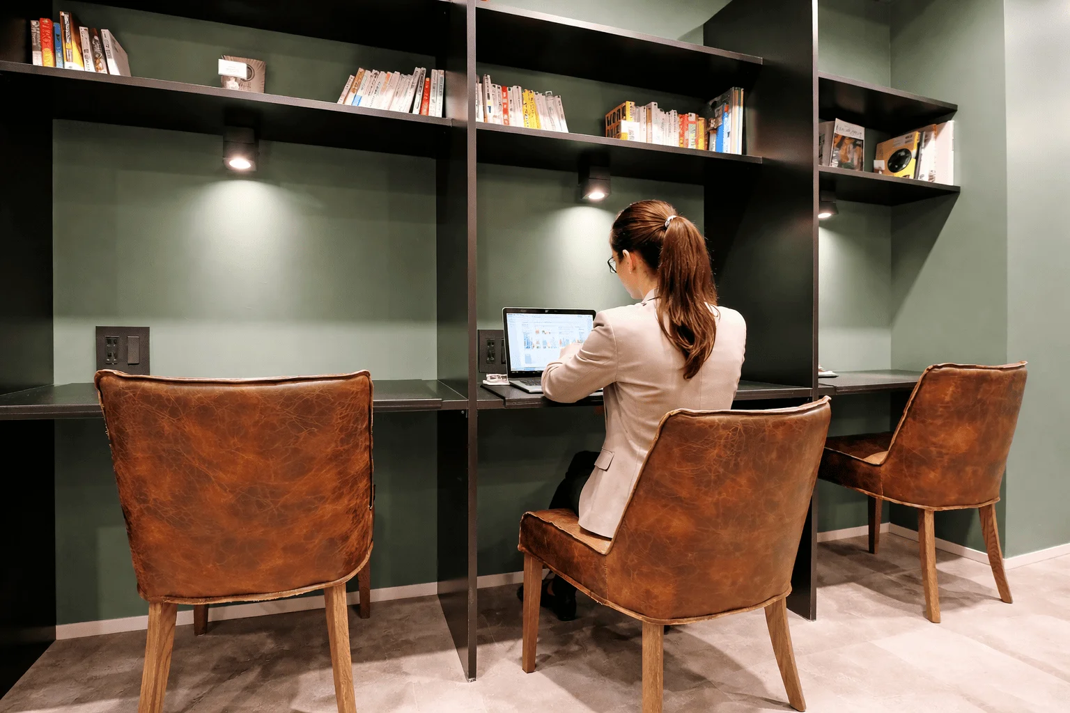 THE HUB 新宿 BASE（レイフラット新宿A棟2階）のシェアオフィス｜新宿区 新宿・西新宿（サムネイル5）