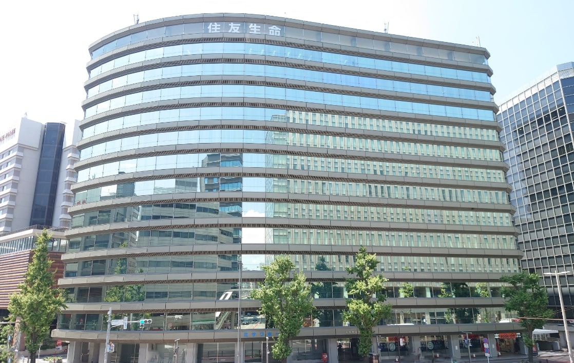住友生命博多ビルのオフィスビル外観｜福岡市博多区（写真1）