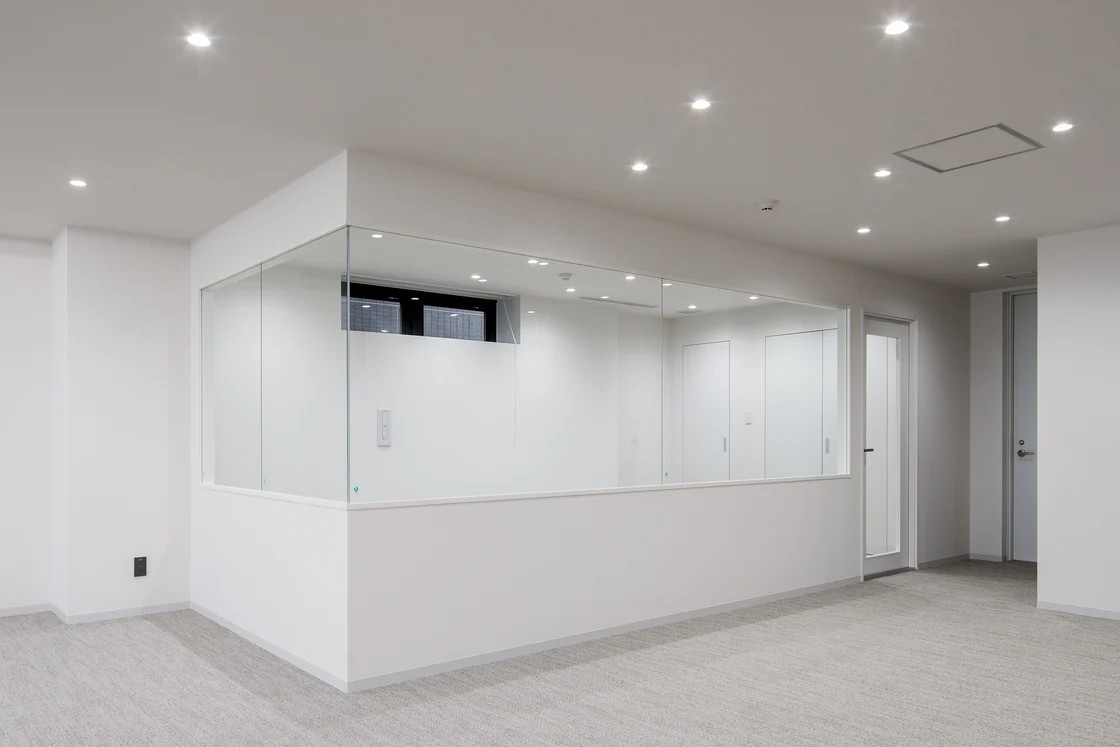 CREAL SQUARE半蔵門のセットアップオフィス｜千代田区 番町・麹町・永田町（サムネイル3）