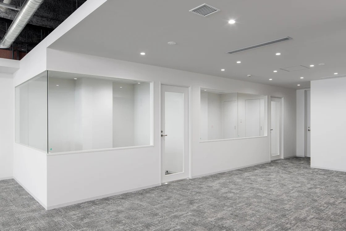 CREAL SQUARE半蔵門のセットアップオフィス｜千代田区 番町・麹町・永田町（サムネイル2）