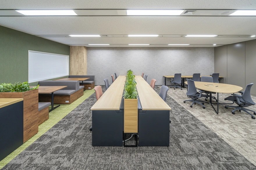 深川ギャザリア タワーS棟のセットアップオフィス執務室｜江東区 門前仲町・東陽町（写真1）