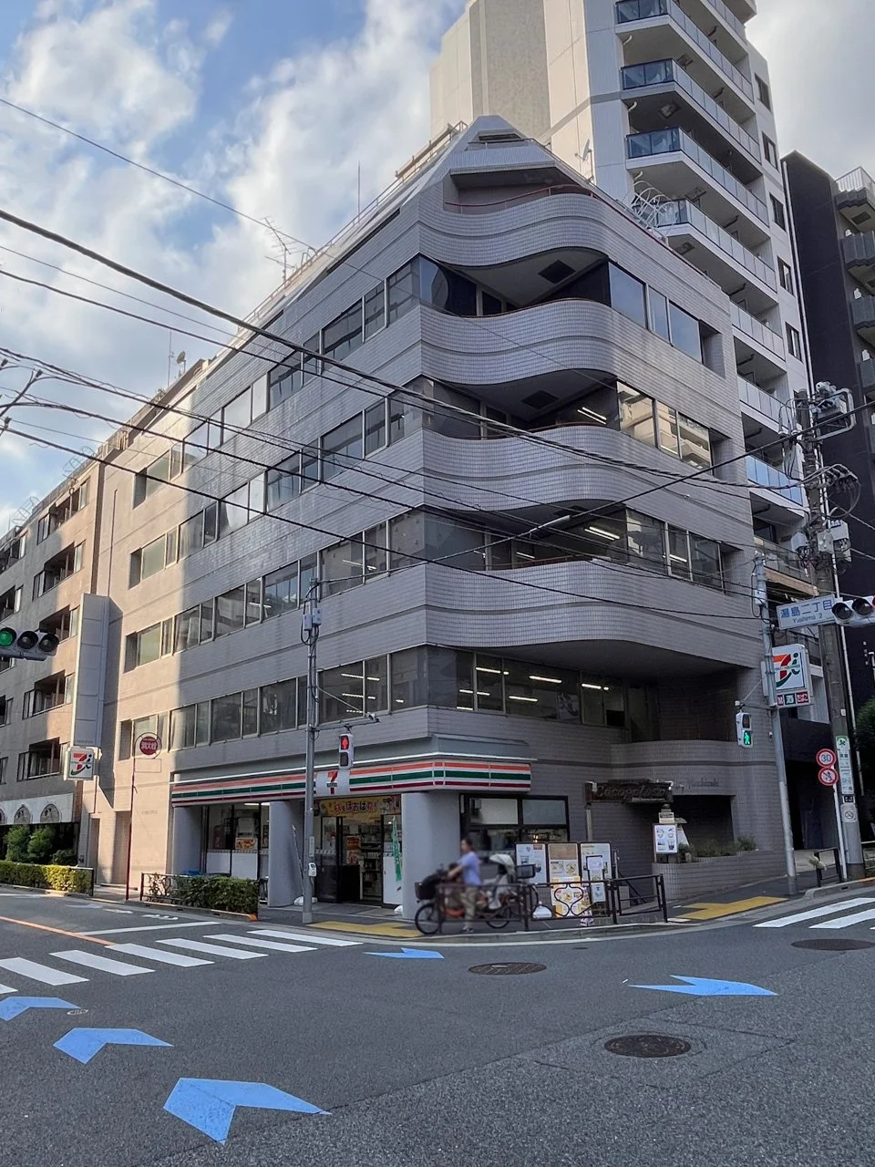 クロセビア本郷ビル 2 外観 1