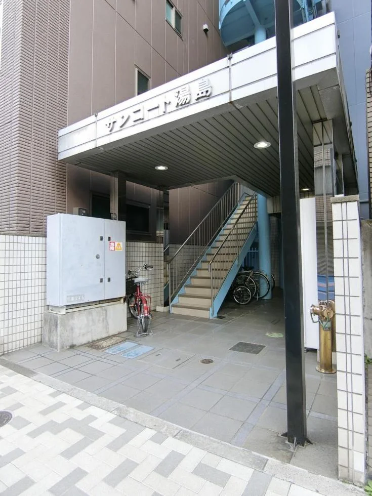 サンコート湯島 5 エントランス 3