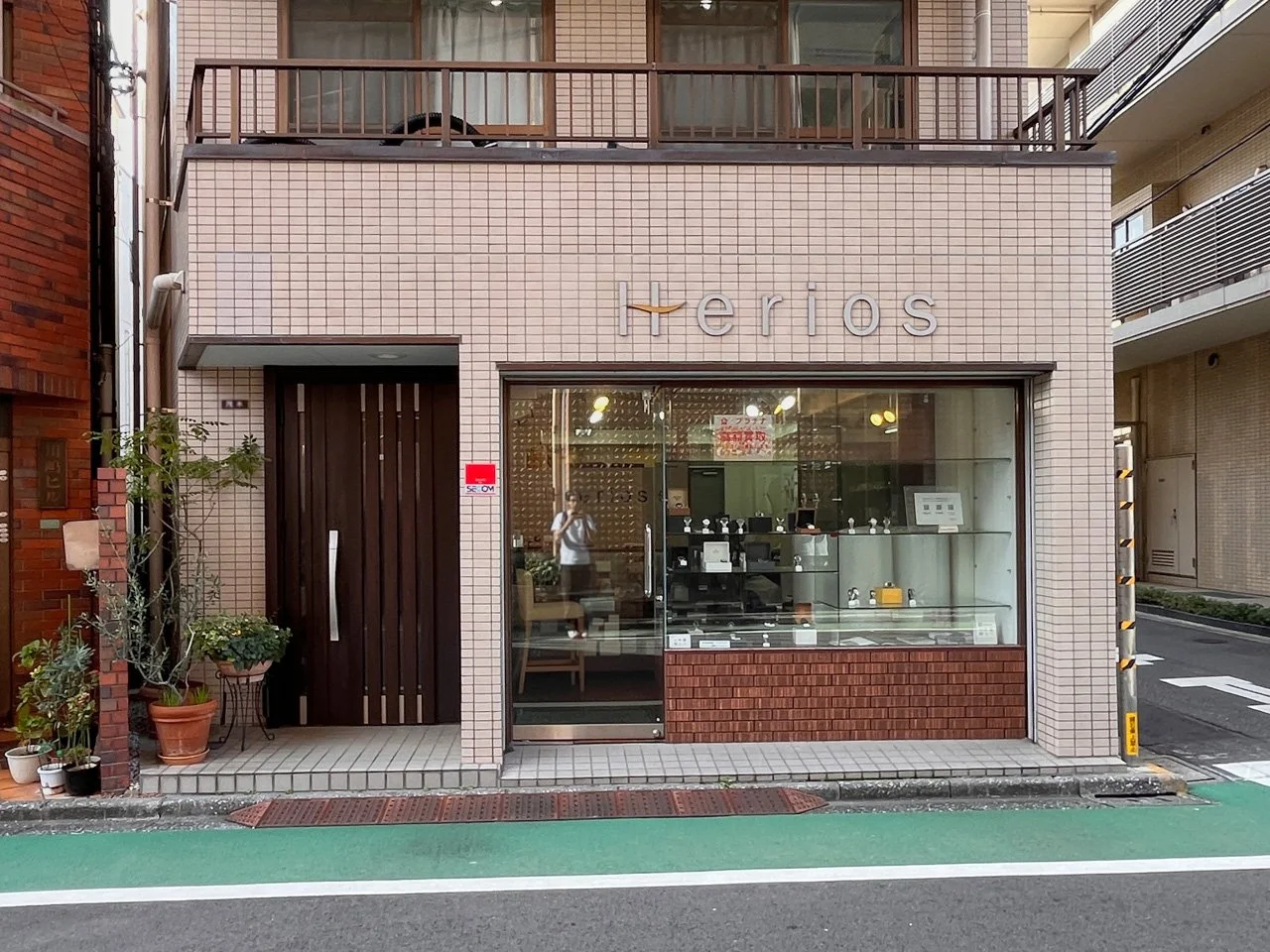 サンライズビル 2 エントランス 6