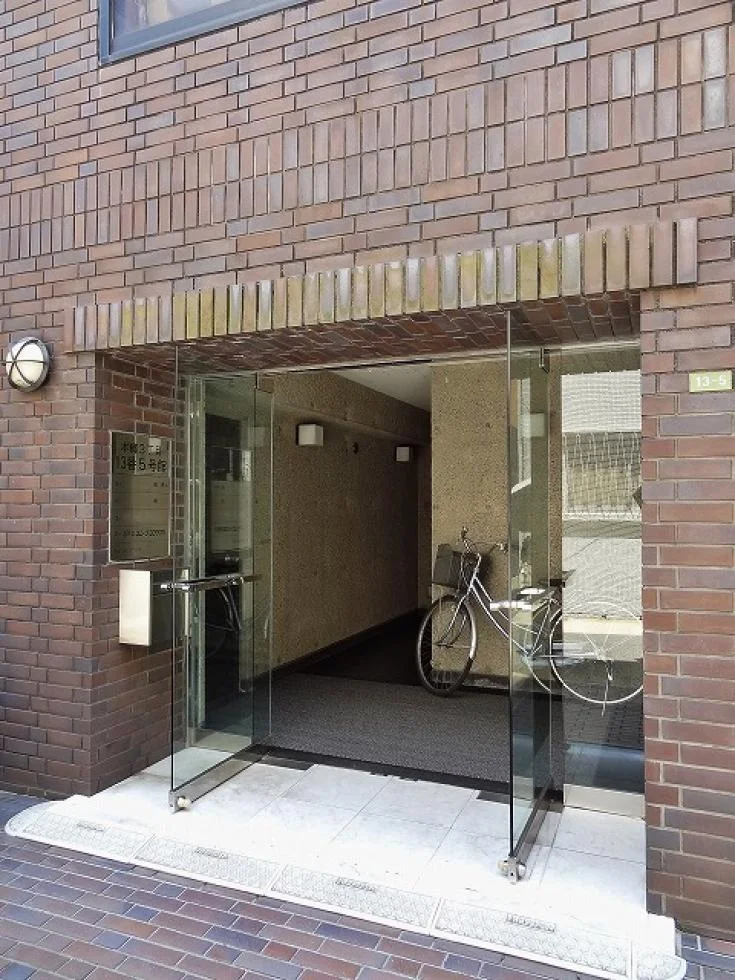 13番5号館ビル 2 エントランス 7