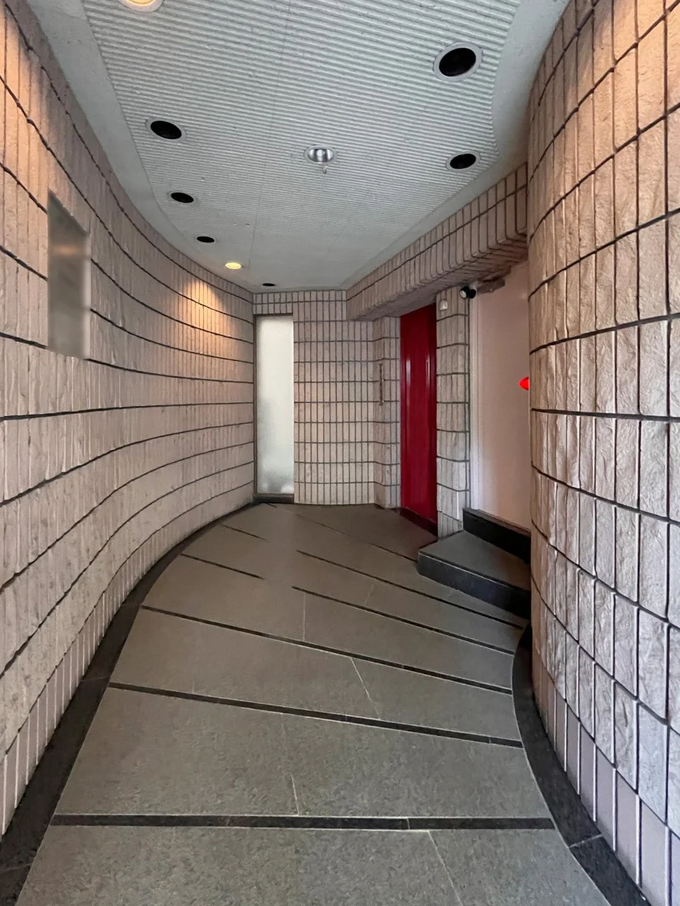 元町館ビル 4 エントランス 8