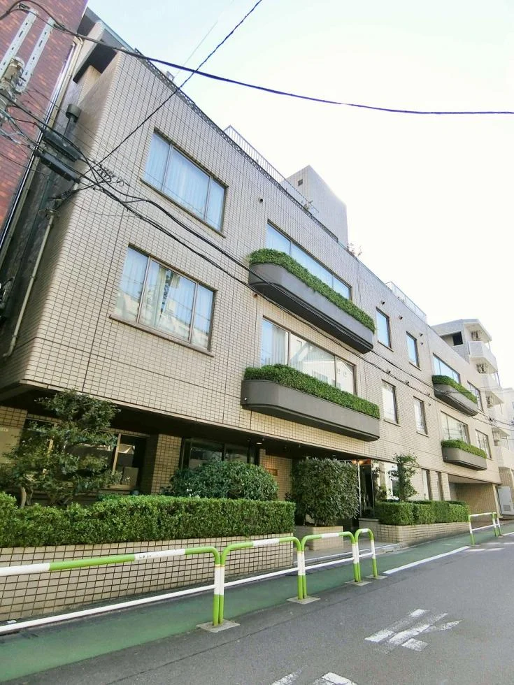 エリート・イン東京ビル B1 外観 2
