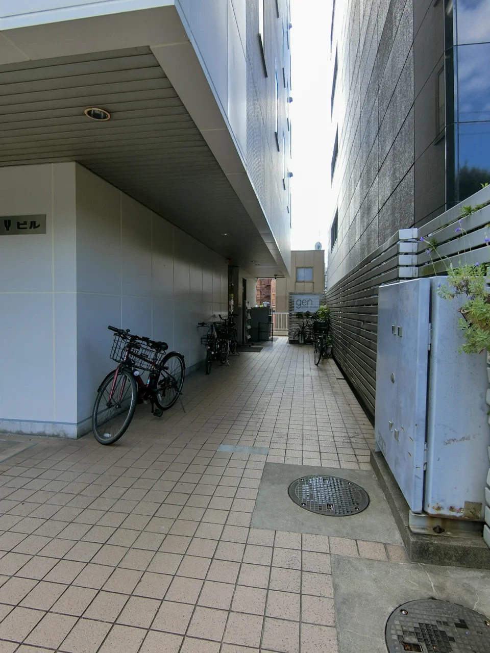 ワイビル 5 エントランス 3