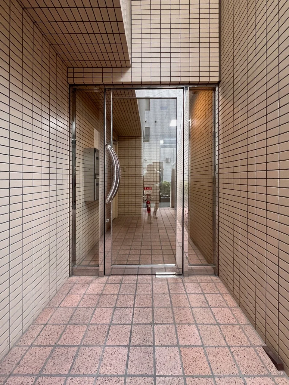 古澤ビル 3 エントランス 4