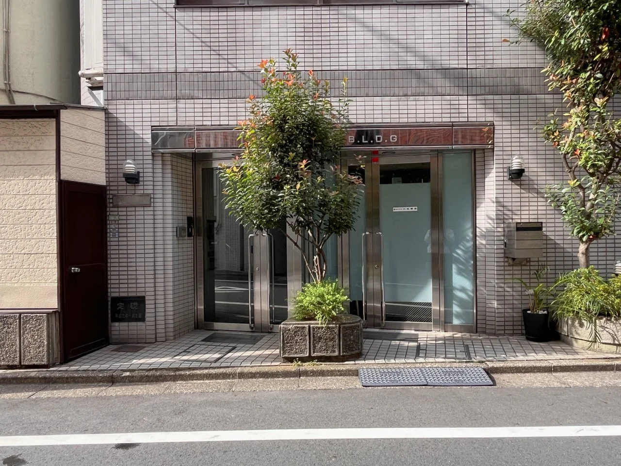 トーショービル 1 エントランス 3