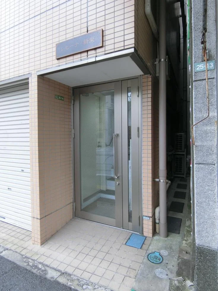 レセーナ・新栄 1 エントランス 7