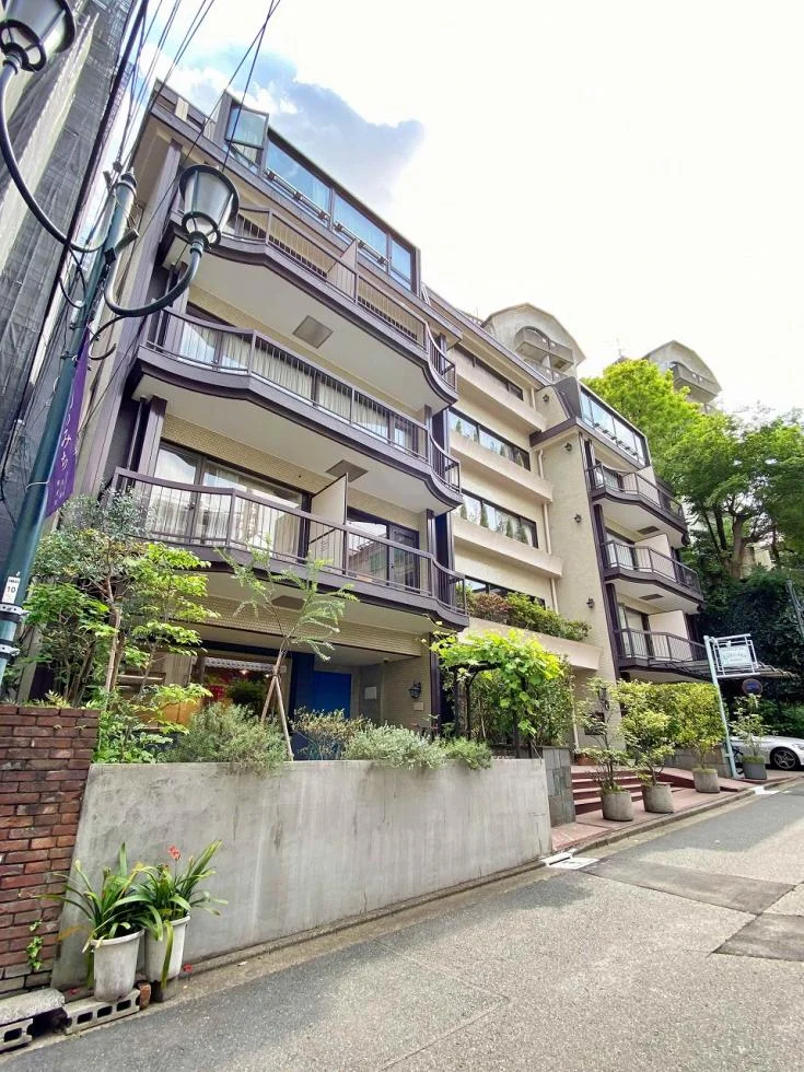 Elite-In Yushima(エリート・イン湯島) 5 外観 1