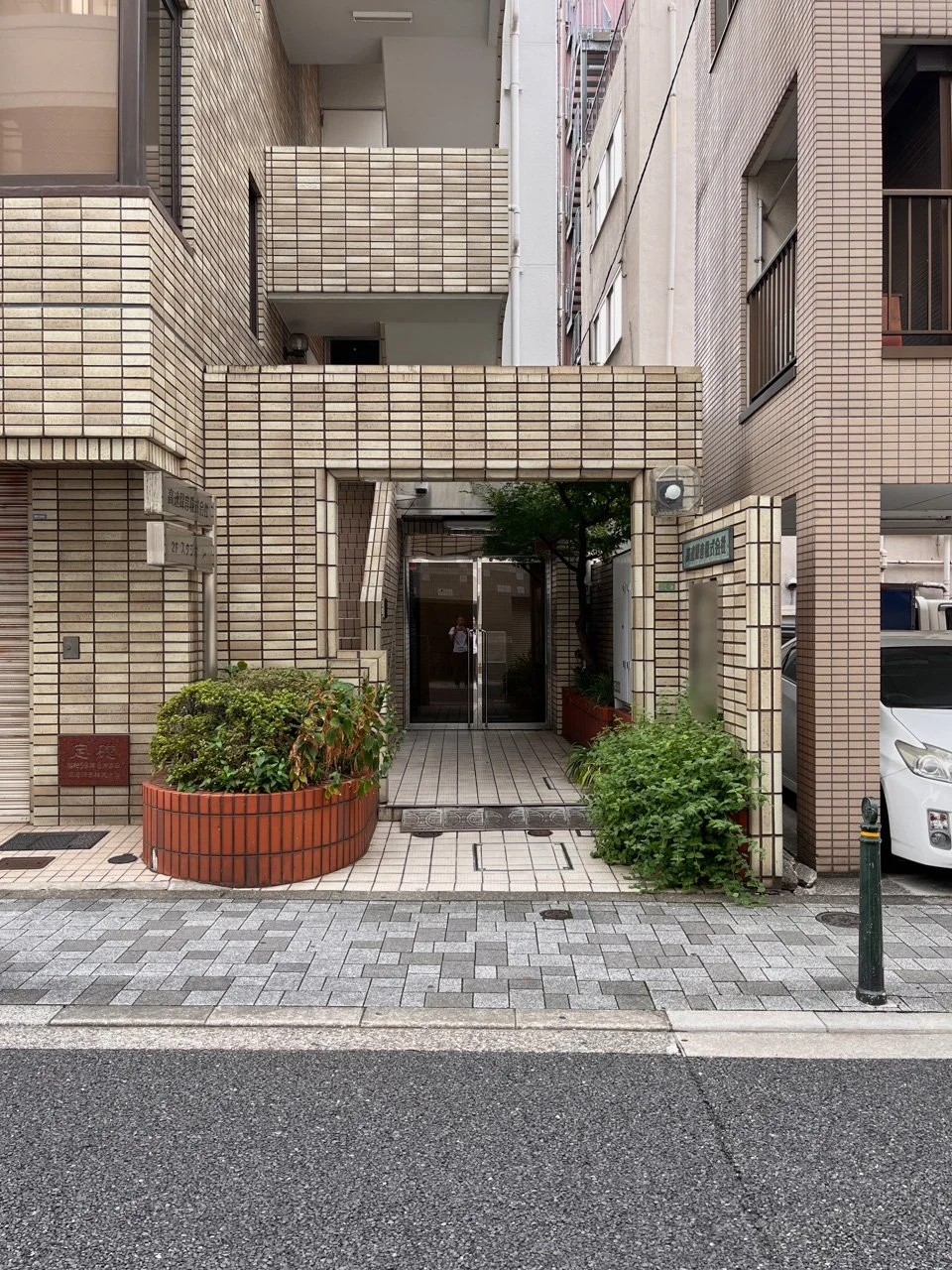 本郷元町ビル 6 エントランス 3