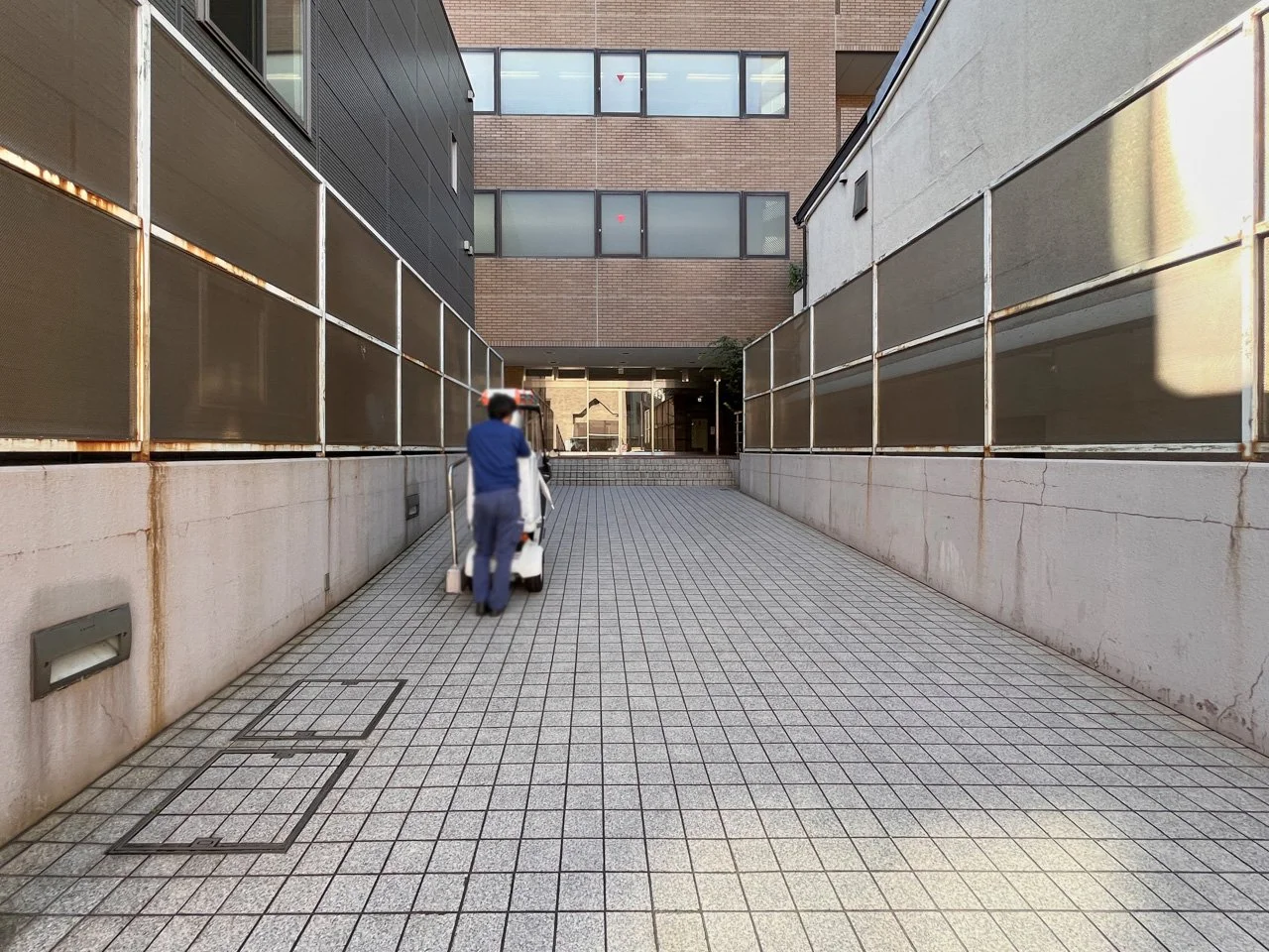 NKビル新大塚 7 エントランス 4