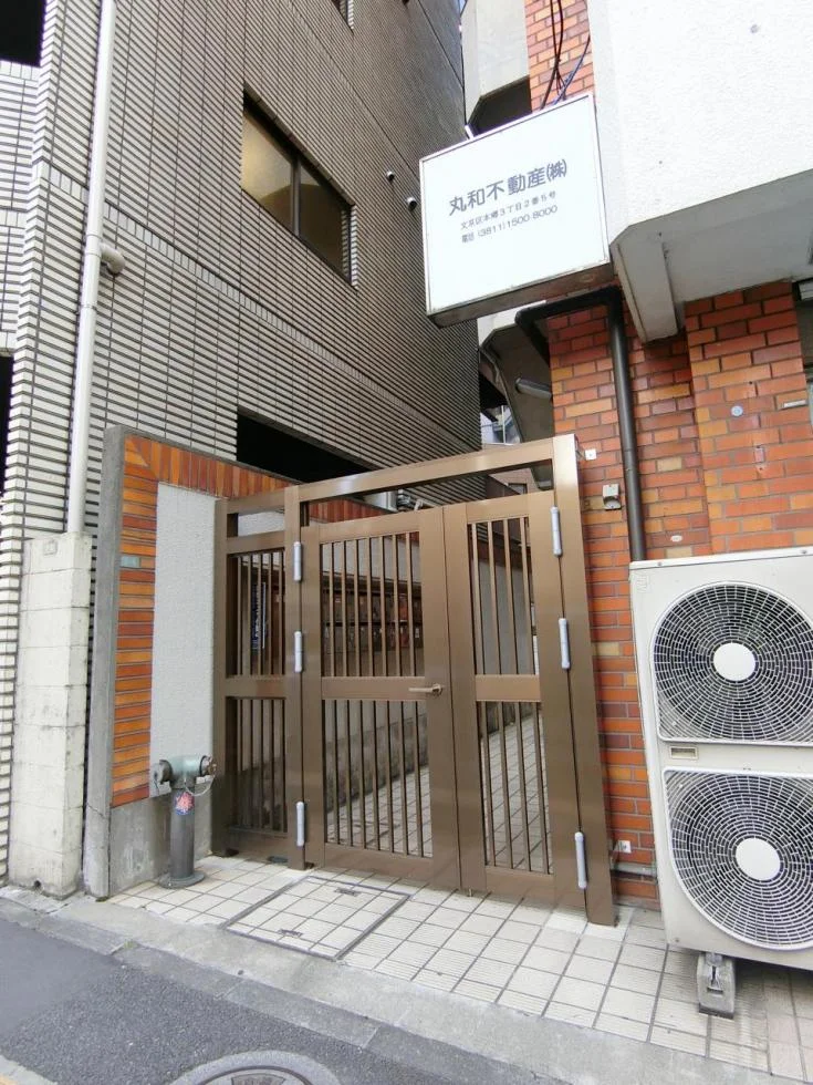 御茶ノ水丸和ビル 1 エントランス 4