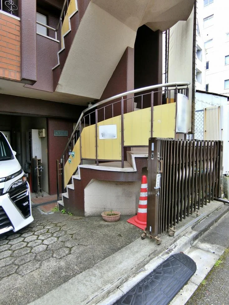 坂井ビル 2 エントランス 3