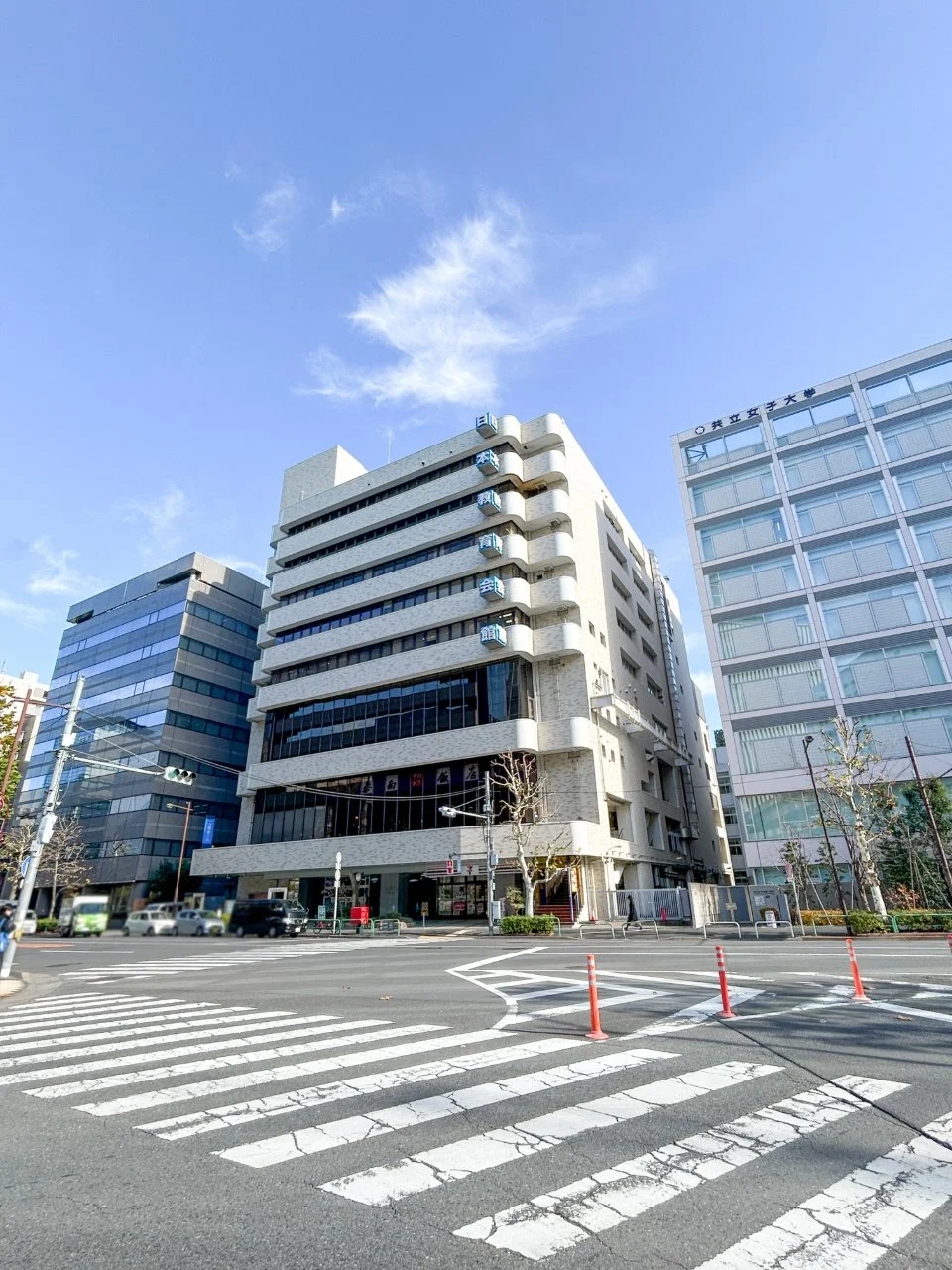 日本教育会館 B1