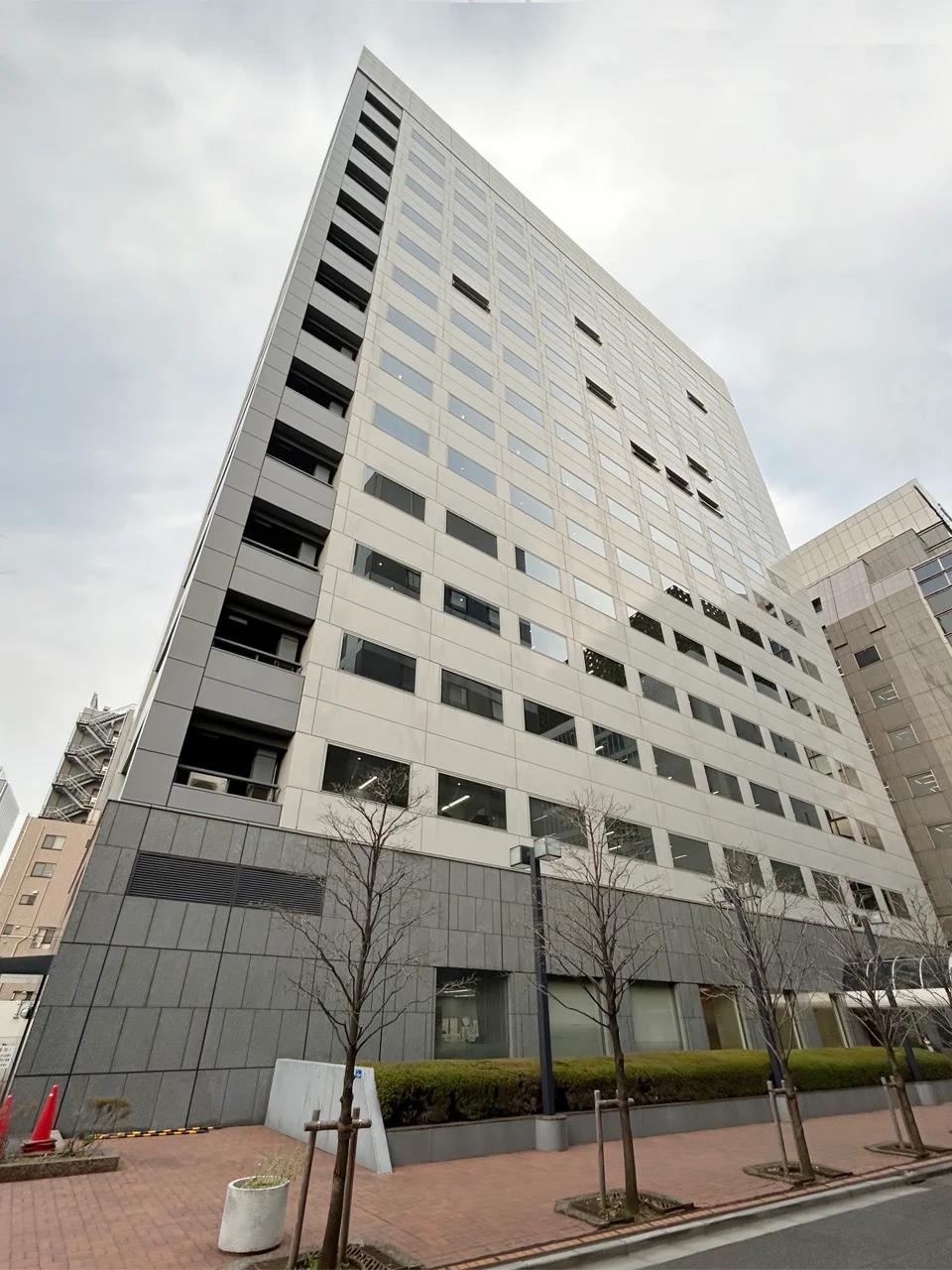 岩波書店一ツ橋ビル 9 オフィスビル外観 1