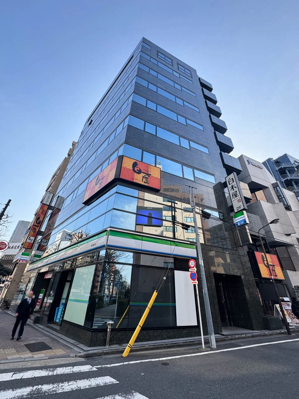 神保町スリービル 5 オフィスビル外観 1