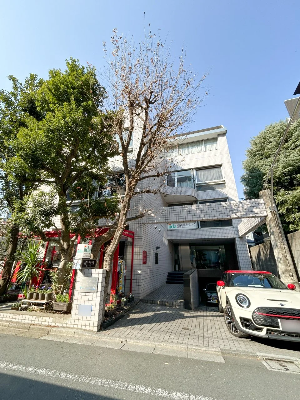 飯田ビル 3 オフィスビル外観 2