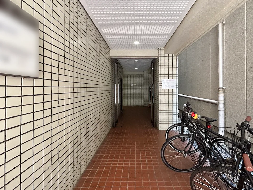巴ビル 2 エントランス 4