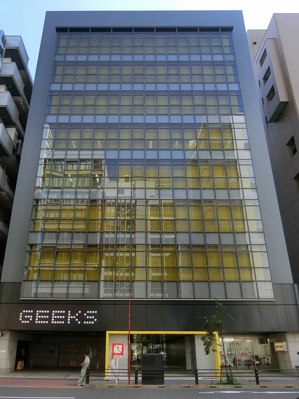 GEEKS AKIHABARA 7 外観 2