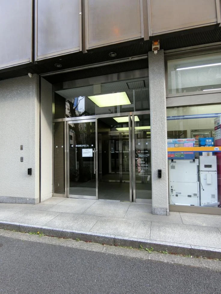 神田鍛冶町ビル 5 ビルエントランス 5