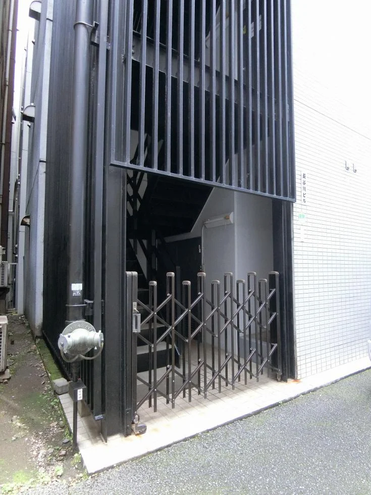 長谷川ビル 4 ビルエントランス 6