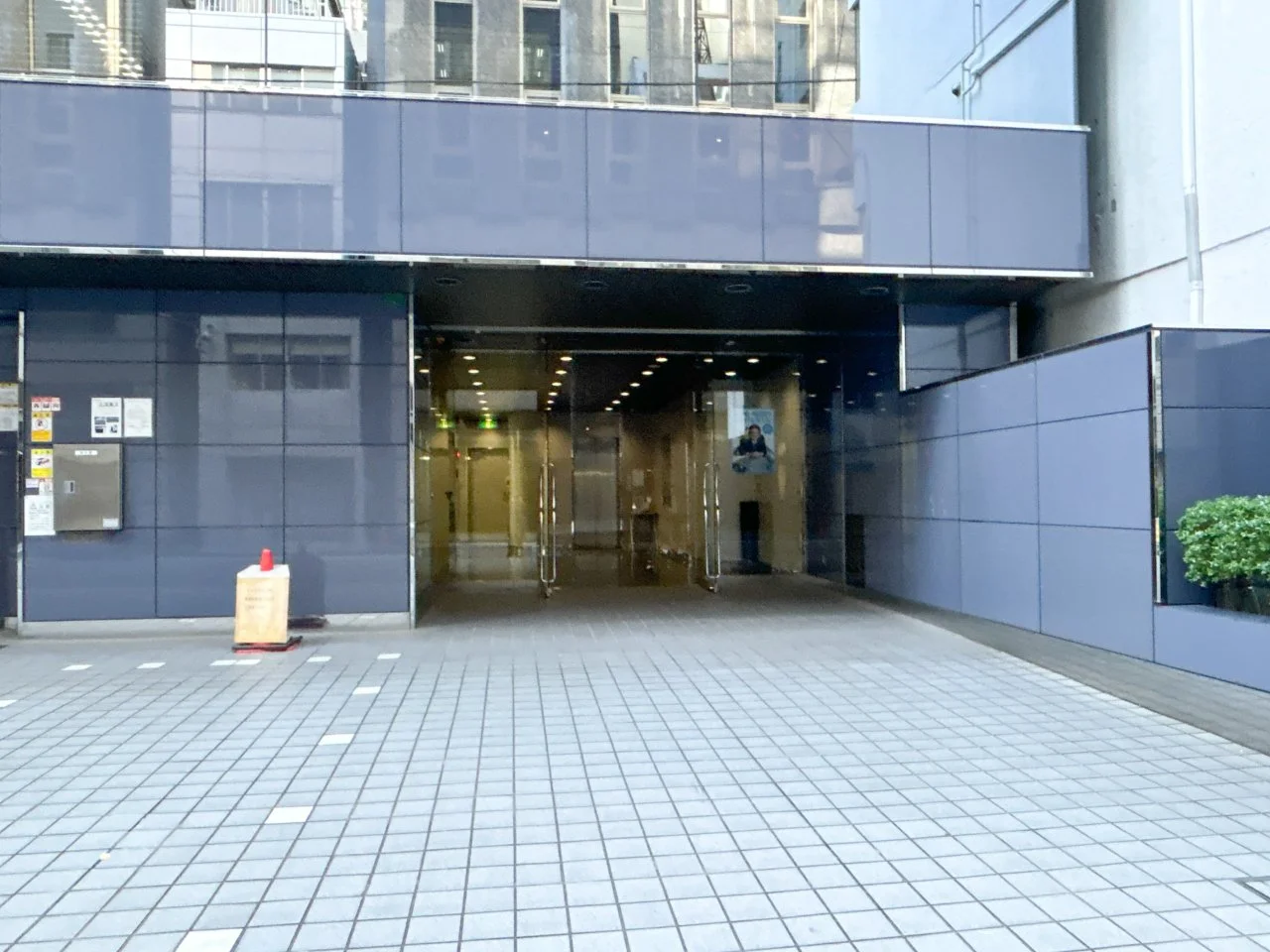 イケダビル 5 エントランス 3
