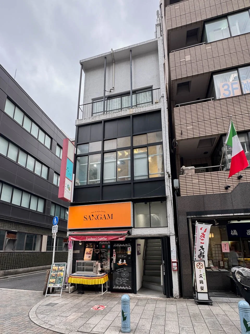 神保町勝ビル 中2階・2階セット 外観 2
