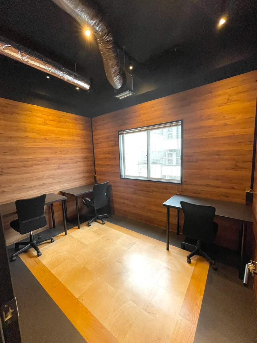 レンタルオフィス神保町(KOALA BLDG. JIMBOCHO) 6 執務室 2