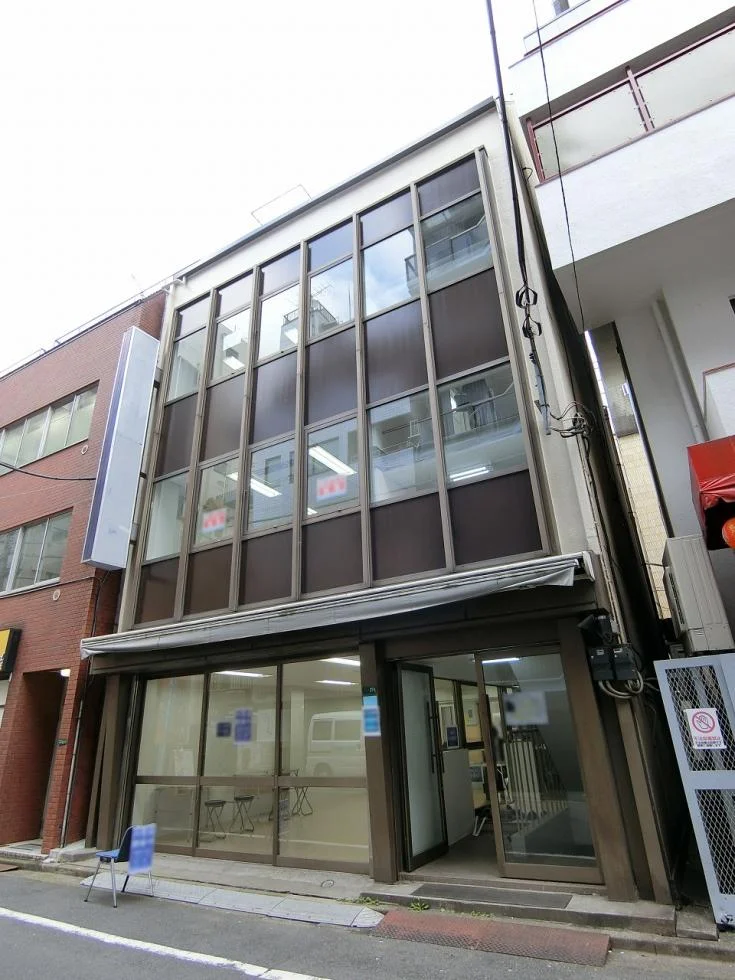 千代田電通ビル 地下1階から5階一棟貸し 外観 2