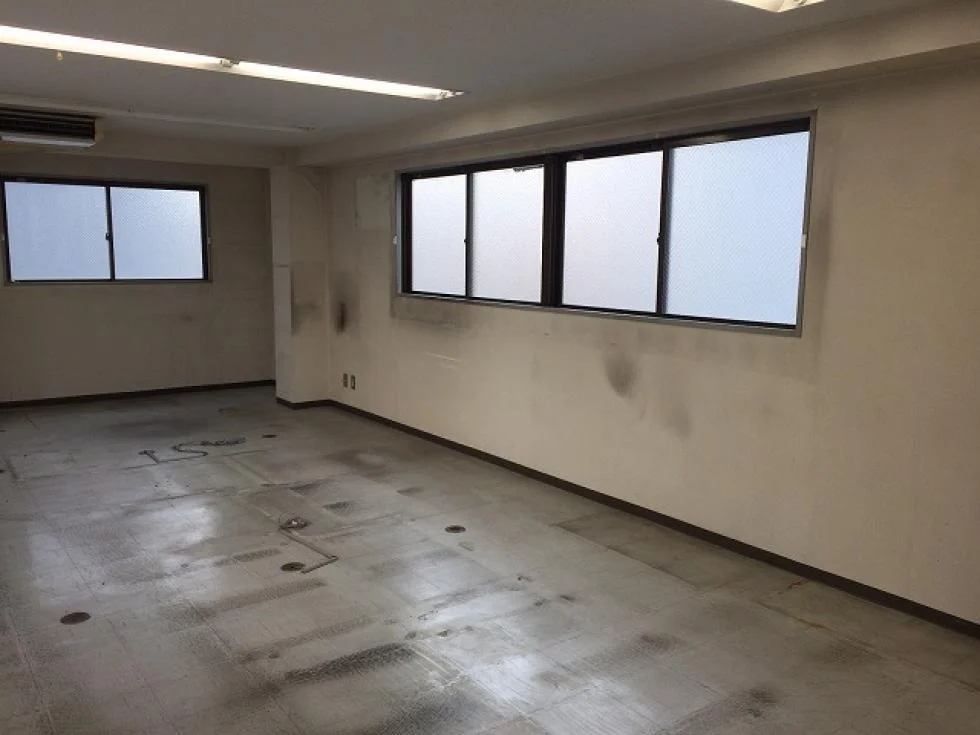神保町渡東ビル 7 執務室 9