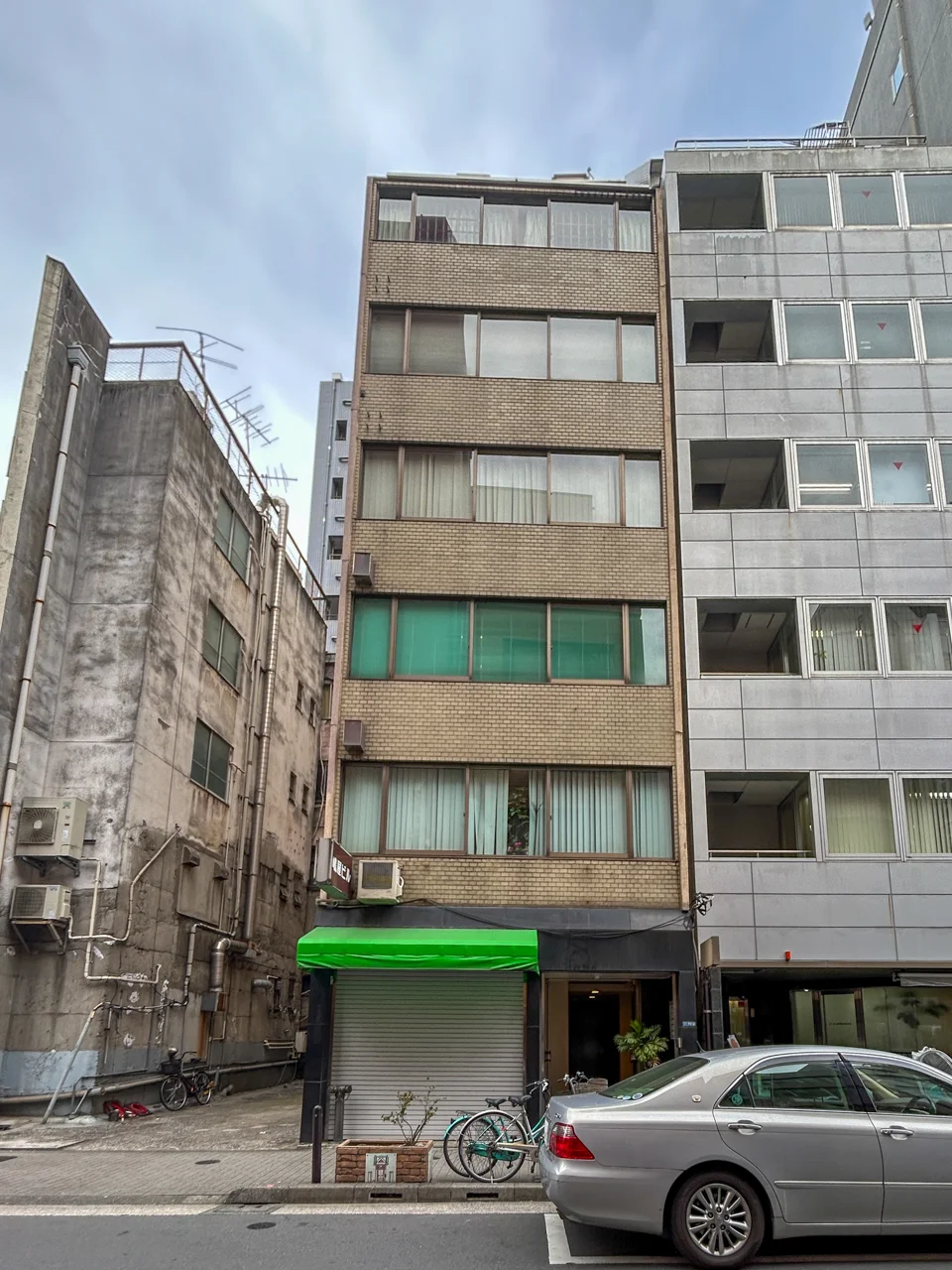 嶋屋ビル 4 オフィスビル外観 2