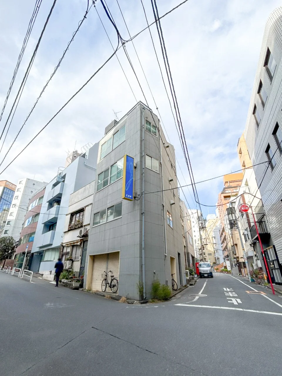 一棟貸ビル 1~4階一括 オフィスビル外観 1