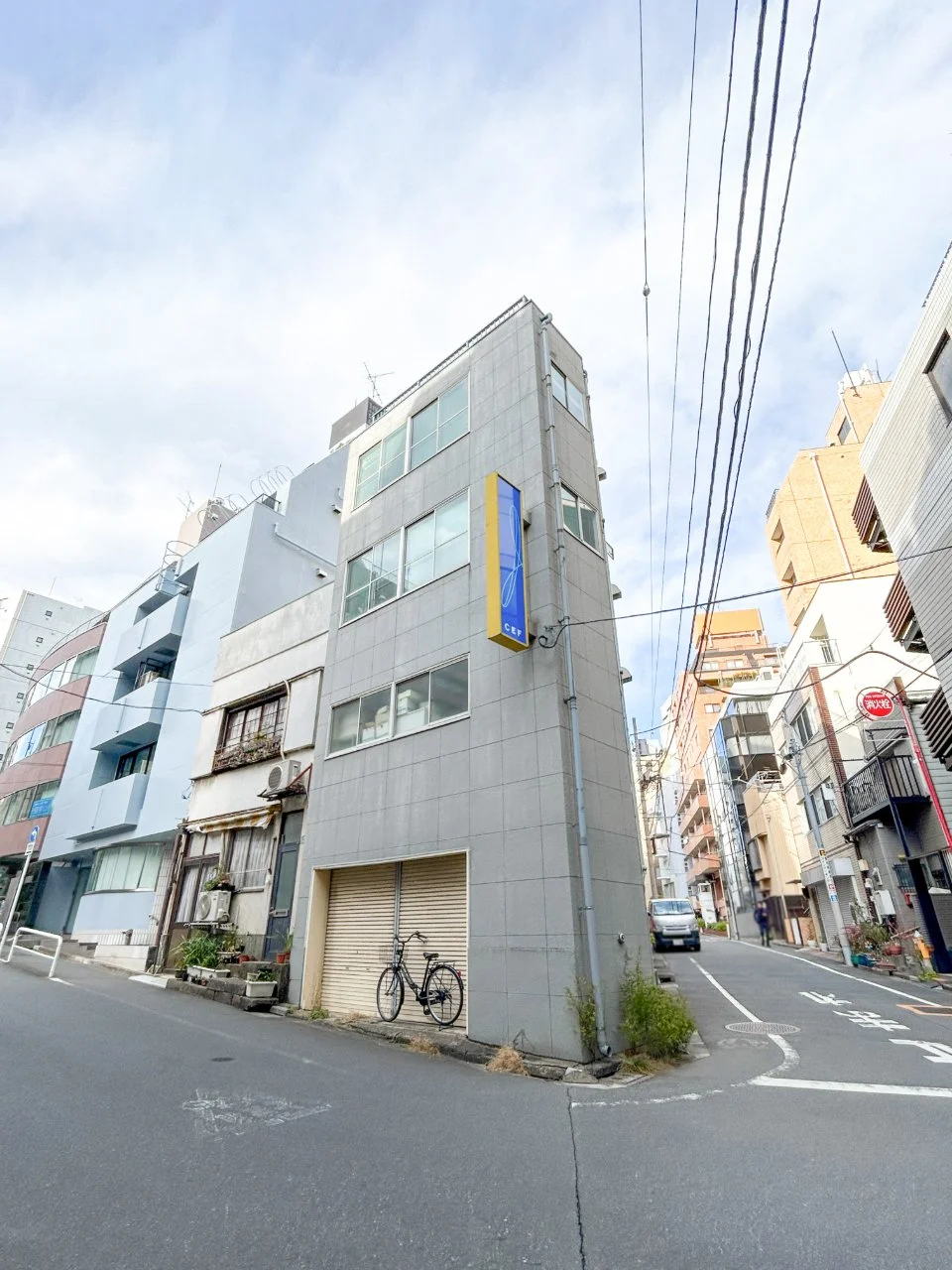 一棟貸ビル 1~4階一括 オフィスビル外観 2
