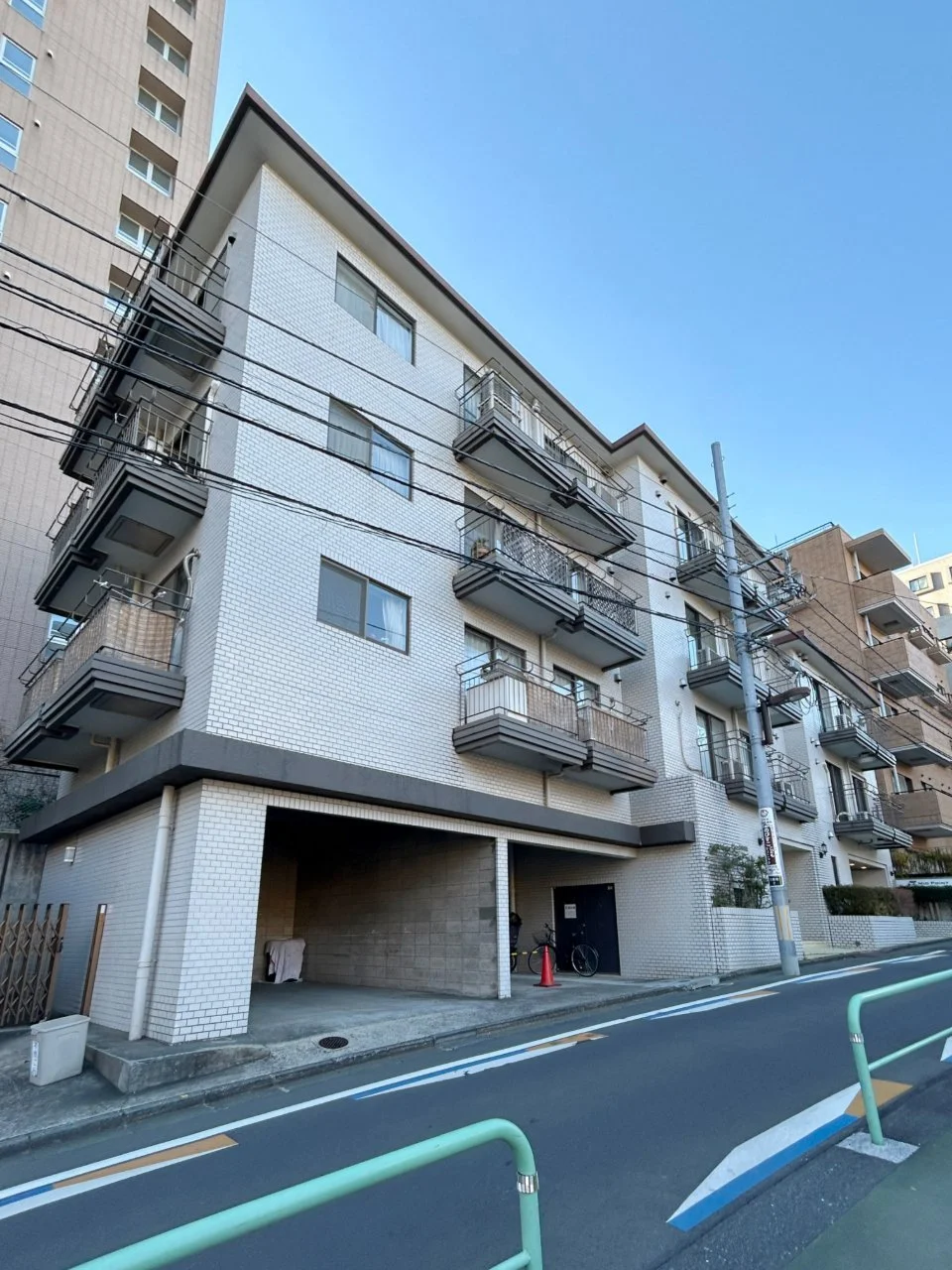 MID POINT市ヶ谷(ミッドポイント市ヶ谷)(クレール東郷坂1階) 1 外観 2