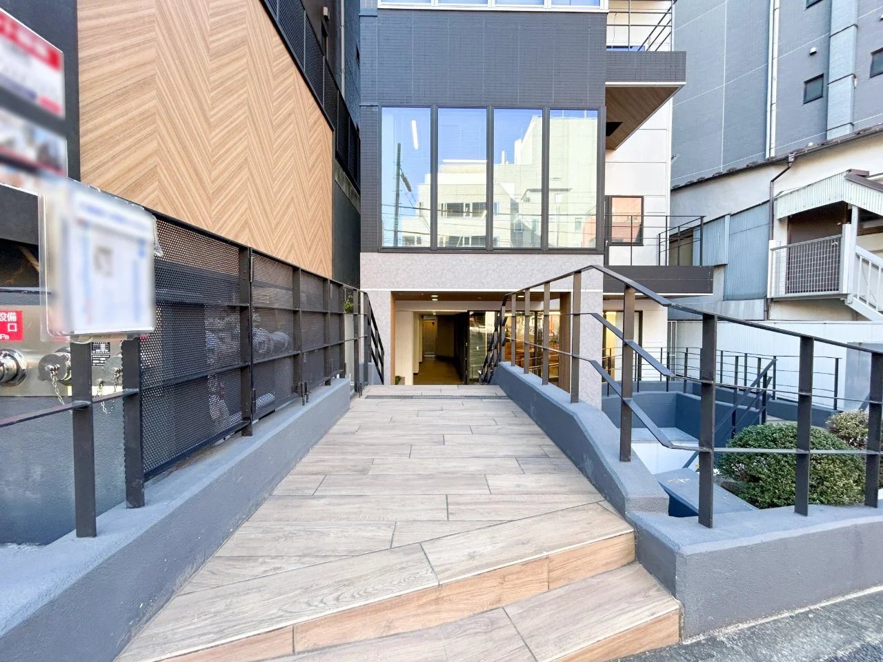 TAMA WOODY GATE麹町(TWG麹町) 一棟貸し エントランス 3
