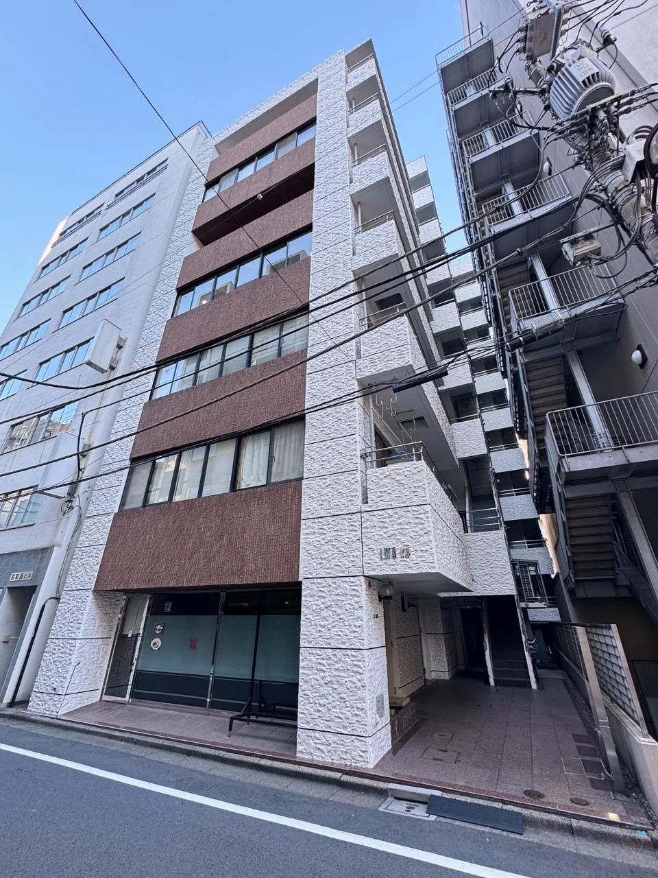 IWOビル 1 外観 1