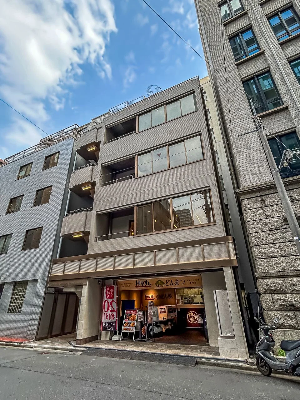 NOVEL WORK Jimbocho 5階＋6階