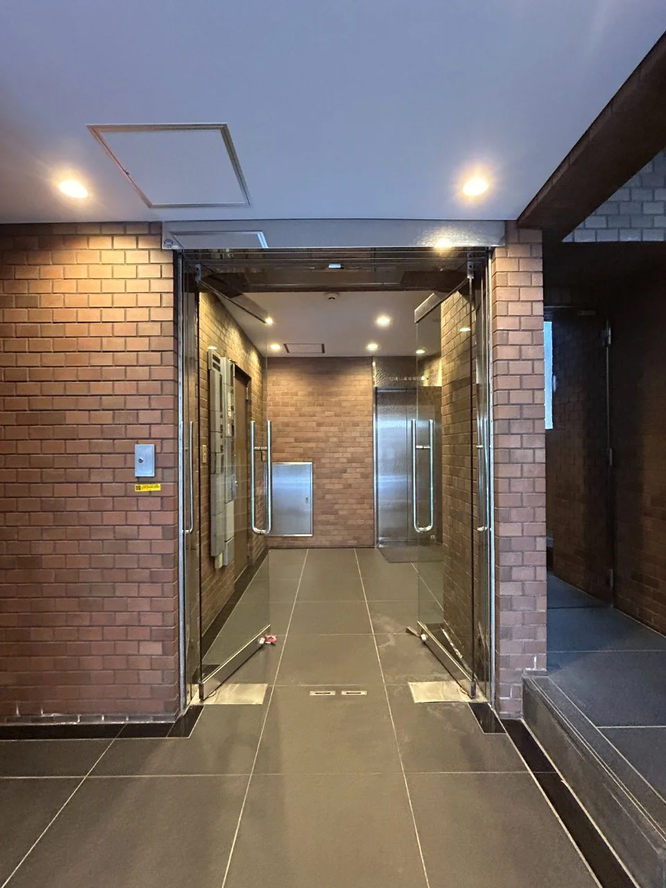 K&S FIELDビル 3 ビルエントランス 6