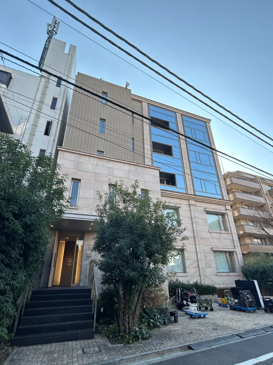 一番町館 3 オフィスビル外観 2
