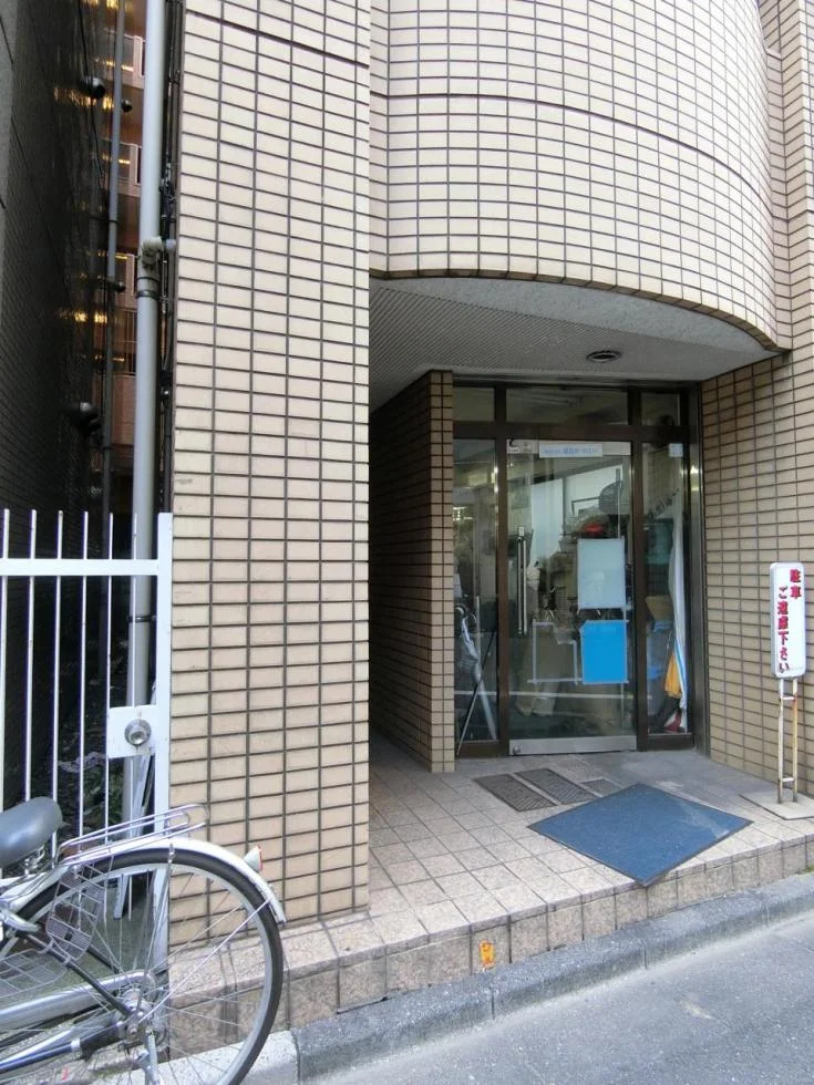 ヨシノビル 2 エントランス 3