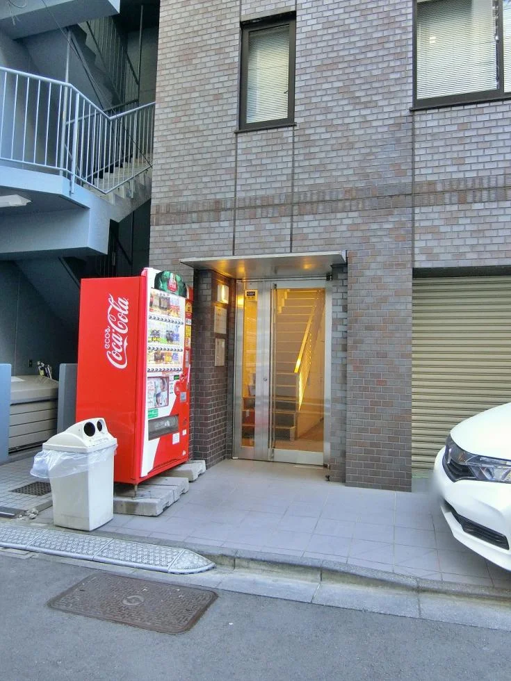 神保町TKビル 2 ビルエントランス 3