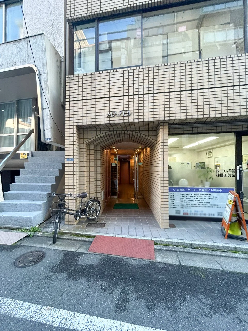 メイフェアビル 2 エントランス 3