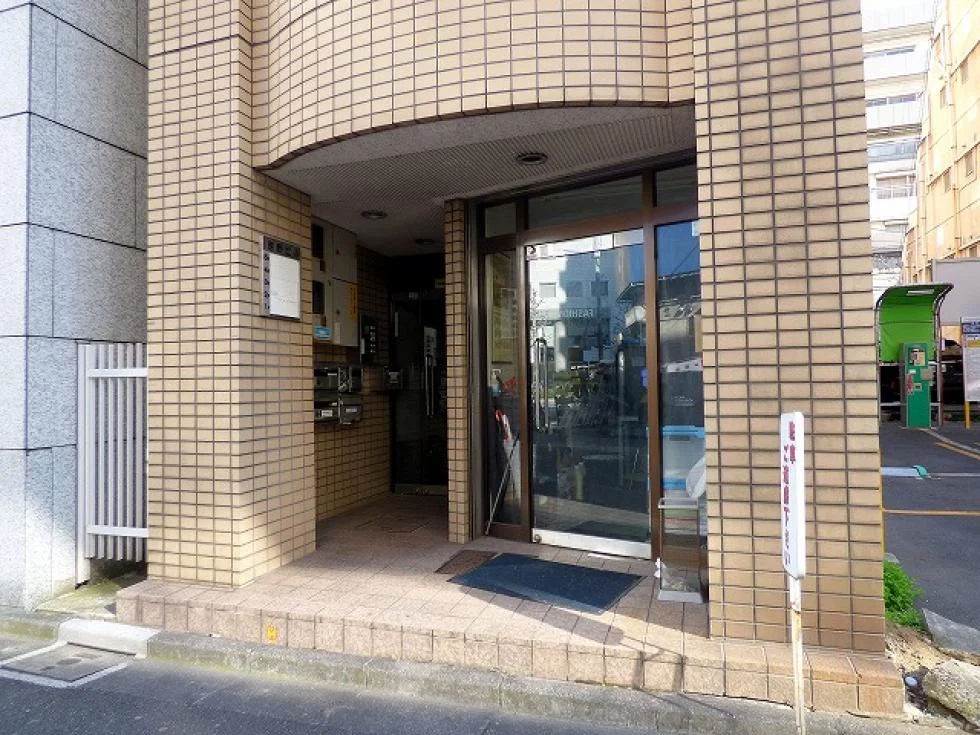 吉野ビル 5 ビルエントランス 3